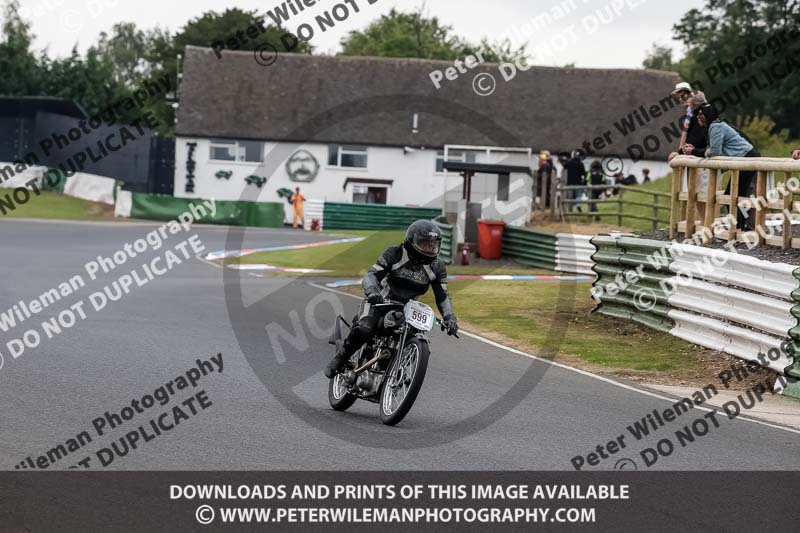 Vintage motorcycle club;eventdigitalimages;mallory park;mallory park trackday photographs;no limits trackdays;peter wileman photography;trackday digital images;trackday photos;vmcc festival 1000 bikes photographs